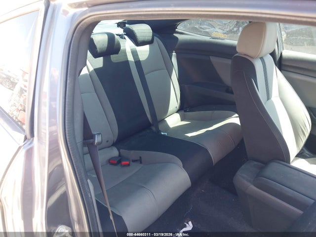 44660311 :رقم المزاد ، 2HGFC4B03GH303738 vin ، 2016 Honda Civic Lx-p مزاد بيع