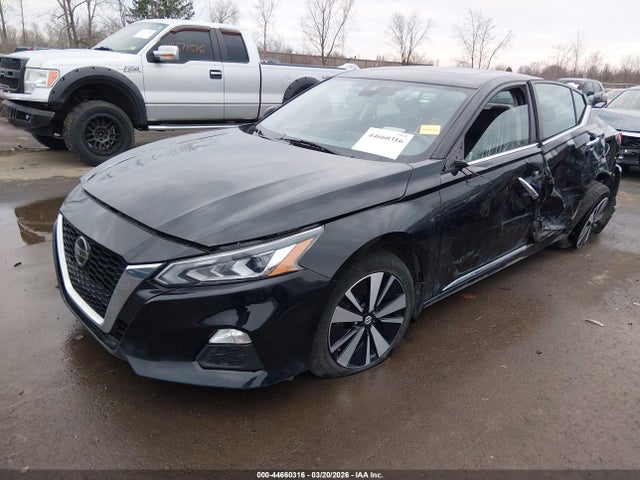 44660316 :رقم المزاد ، 1N4BL4DV5NN372754 vin ، 2022 Nissan Altima Sv Fwd مزاد بيع