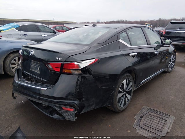 44660316 :رقم المزاد ، 1N4BL4DV5NN372754 vin ، 2022 Nissan Altima Sv Fwd مزاد بيع