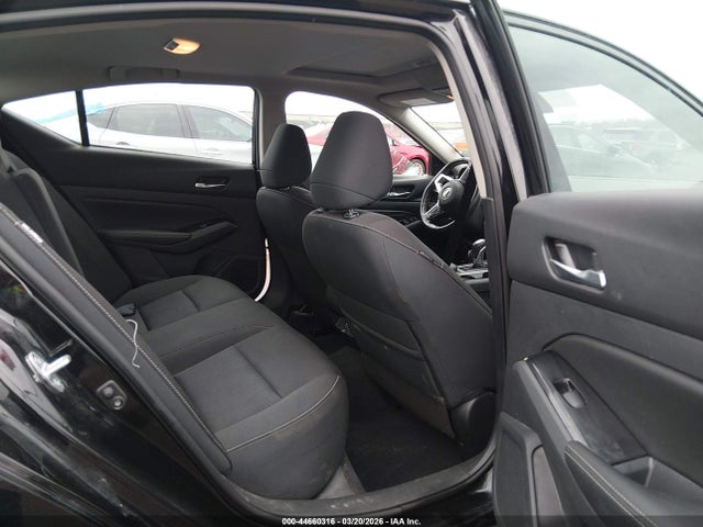 44660316 :رقم المزاد ، 1N4BL4DV5NN372754 vin ، 2022 Nissan Altima Sv Fwd مزاد بيع