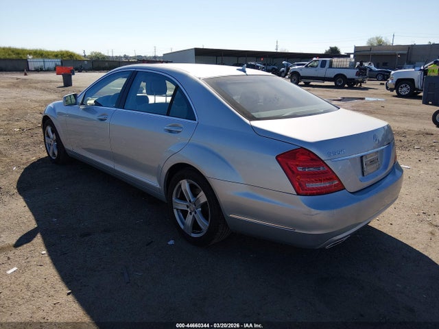 2010 MERCEDES-BENZ S 550 WDDNG7BB7AA342734 Photo 2