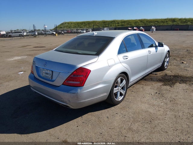 2010 MERCEDES-BENZ S 550 WDDNG7BB7AA342734 Photo 3