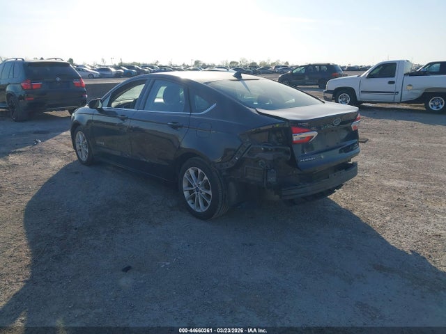 2019 FORD FUSION HYBRID 3FA6P0LU4KR105542 Photo 2