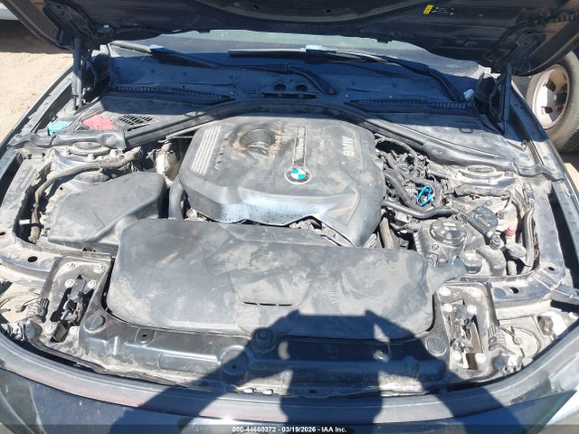 44660372 :رقم المزاد ، WBA8B9G55HNU48586 vin ، 2017 Bmw 330i مزاد بيع
