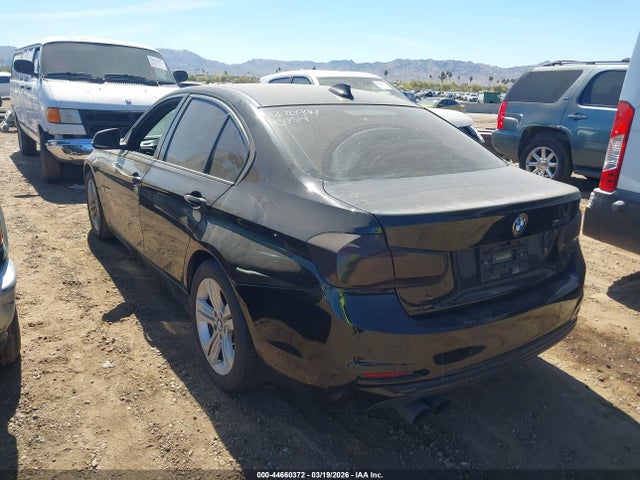 44660372 :رقم المزاد ، WBA8B9G55HNU48586 vin ، 2017 Bmw 330i مزاد بيع