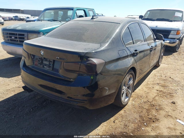 44660372 :رقم المزاد ، WBA8B9G55HNU48586 vin ، 2017 Bmw 330i مزاد بيع