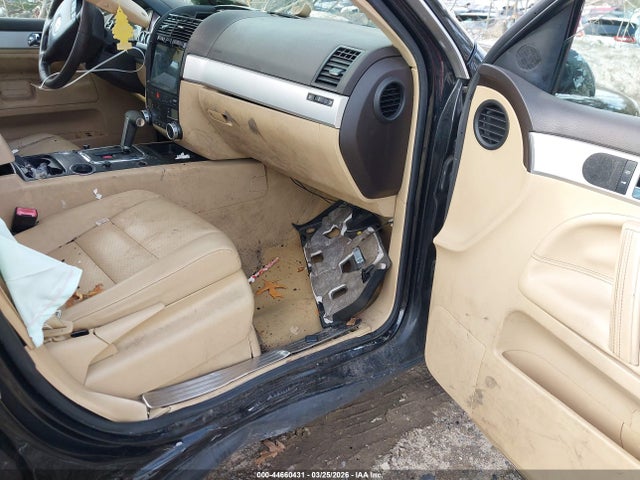 2008 Volkswagen Touareg 2 Vr6 Fsi მანქანა იყიდება აუქციონზე, vin: WVGBE77L28D035190, აუქციონის ნომერი: 44660431