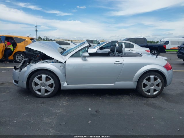 44660451 :رقم المزاد ، TRUTC28NX21033221 vin ، 2002 Audi Tt 1.8l مزاد بيع