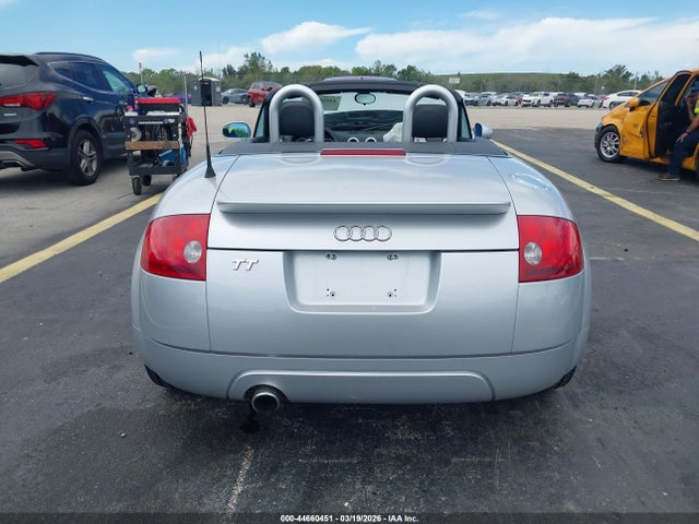 44660451 :رقم المزاد ، TRUTC28NX21033221 vin ، 2002 Audi Tt 1.8l مزاد بيع