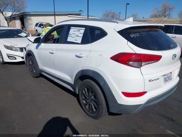KM8J33A43HU546578 Hyundai Tucson Se Plus