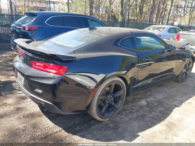 2018 CHEVROLET CAMARO 1G1FB1RS1J0109947 Photo 3