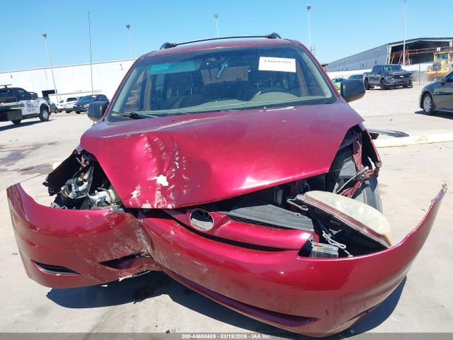 Aukcja sprzedaży 2010 Toyota Sienna Le, vin: 5TDKK4CC3AS298977, numer aukcji: 44660489