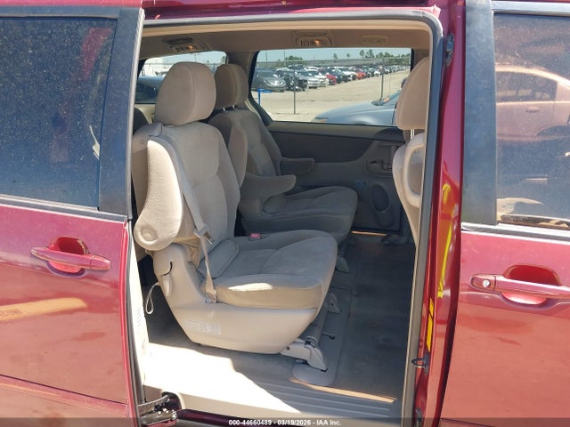 Aukcja sprzedaży 2010 Toyota Sienna Le, vin: 5TDKK4CC3AS298977, numer aukcji: 44660489