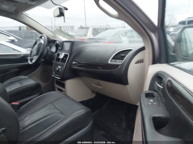 44660503 :رقم المزاد ، 2C4RC1BG0GR288018 vin ، 2016 Chrysler Town & Country Touring مزاد بيع