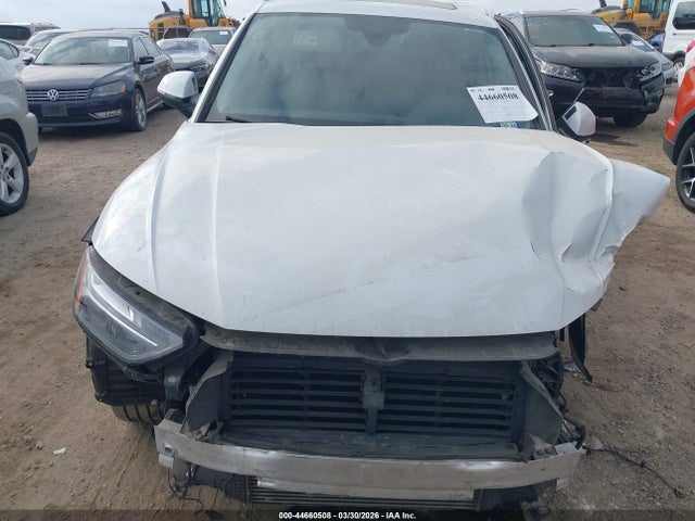 Aukcja sprzedaży 2021 Audi Q5 Premium Plus 45 Tfsi Quattro S Tronic, vin: WA1BAAFYXM2095115, numer aukcji: 44660508