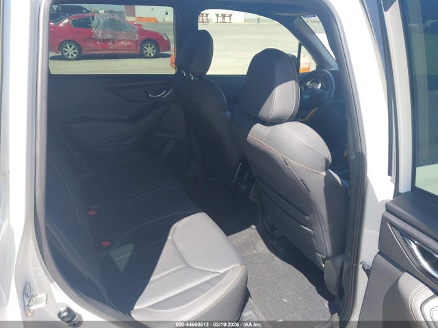 44660513 :رقم المزاد ، JF2SKALC8NH483374 vin ، 2022 Subaru Forester Wilderness مزاد بيع