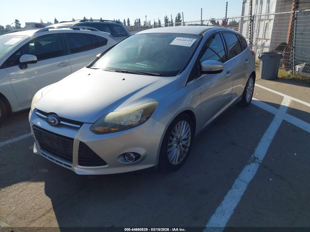 2014 FORD FOCUS 1FADP3N2XEL461811 Photo 1