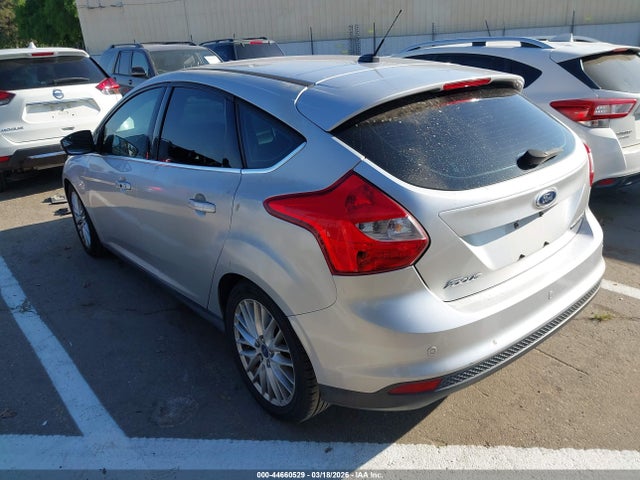 2014 FORD FOCUS 1FADP3N2XEL461811 Photo 2