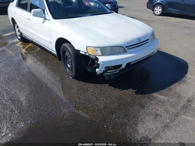 1994 HONDA ACCORD JHMCD5658RC010061 Photo 5