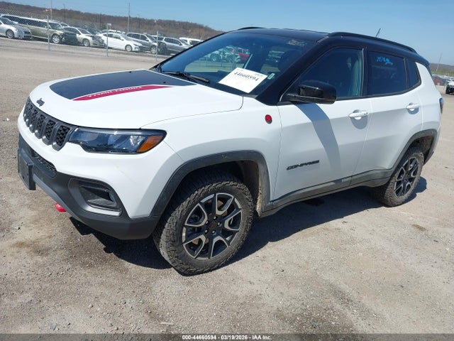 2025 Jeep Compass Trailhawk 4x4 მანქანა იყიდება აუქციონზე, vin: 3C4NJDDN2ST621682, აუქციონის ნომერი: 44660594