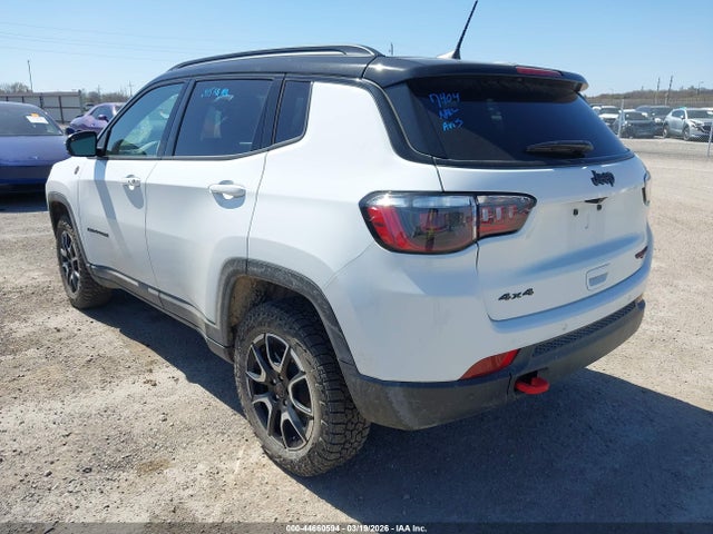2025 Jeep Compass Trailhawk 4x4 მანქანა იყიდება აუქციონზე, vin: 3C4NJDDN2ST621682, აუქციონის ნომერი: 44660594