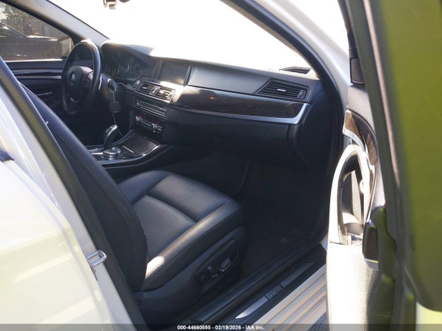 2016 BMW 528I WBA5A5C54GG349586 Photo 4