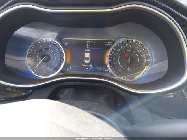 2016 Chrysler 200 C მანქანა იყიდება აუქციონზე, vin: 1C3CCCCB5GN114273, აუქციონის ნომერი: 44660600