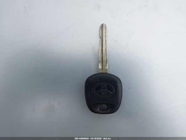 5TFCY5F19GX020381 Toyota Tundra Sr 5.7l V8