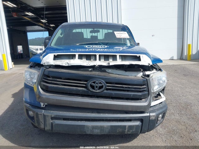 5TFCY5F19GX020381 Toyota Tundra Sr 5.7l V8