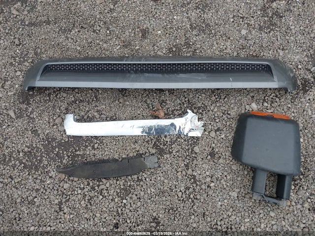 5TFCY5F19GX020381 Toyota Tundra Sr 5.7l V8