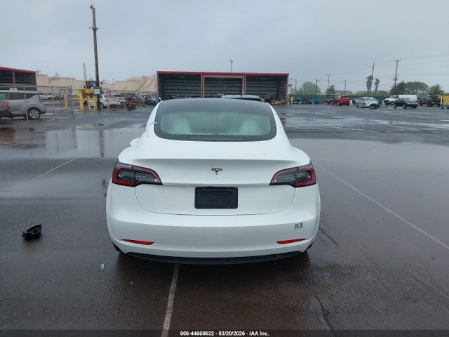 2022 Tesla Model 3 Rear-wheel Drive მანქანა იყიდება აუქციონზე, vin: 5YJ3E1EA9NF350418, აუქციონის ნომერი: 44660632