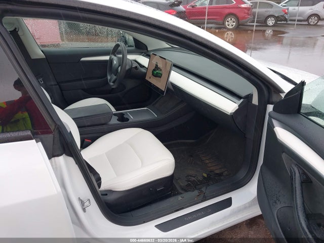 2022 Tesla Model 3 Rear-wheel Drive მანქანა იყიდება აუქციონზე, vin: 5YJ3E1EA9NF350418, აუქციონის ნომერი: 44660632