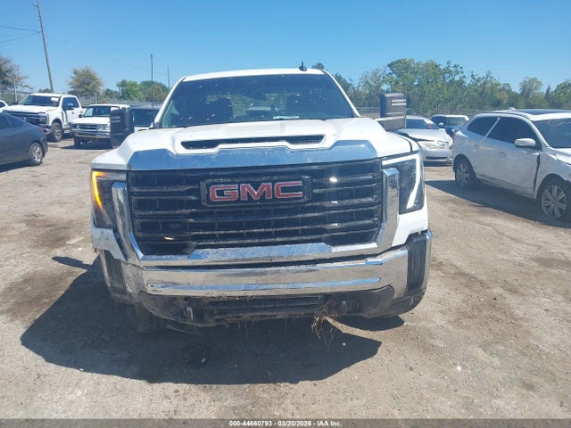 44660793 :رقم المزاد ، 1GT49SEY7RF416770 vin ، 2024 Gmc Sierra 3500hd 4wd  Standard Bed Pro مزاد بيع