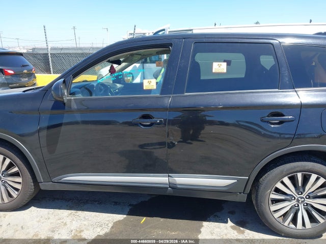 44660859 :رقم المزاد ، JA4AD2A3XLZ017704 vin ، 2020 Mitsubishi Outlander Es 2.4 مزاد بيع