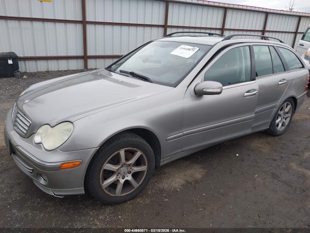 Продаж на аукціоні авто 2005 Mercedes-benz C 240 Luxury 4matic, vin: WDBRH81J25F562412, номер лоту: 44660871