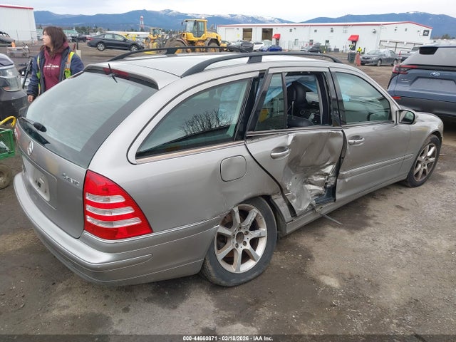 Продаж на аукціоні авто 2005 Mercedes-benz C 240 Luxury 4matic, vin: WDBRH81J25F562412, номер лоту: 44660871