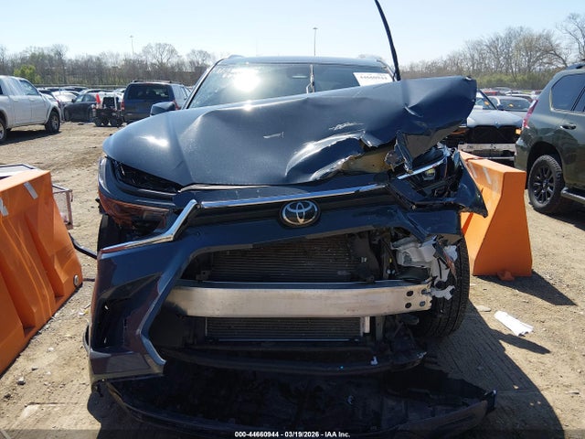 5TDAAAB53RS060896 Toyota Grand Highlander Xle