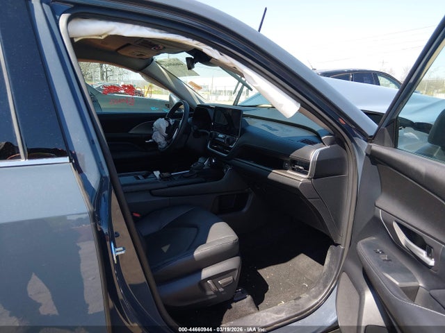 5TDAAAB53RS060896 Toyota Grand Highlander Xle
