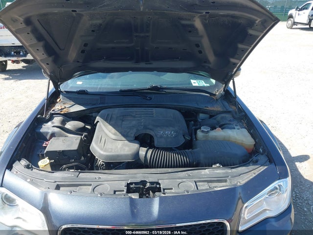 44660962 :رقم المزاد ، 2C3CCAAG9FH766713 vin ، 2015 Chrysler 300 Limited مزاد بيع