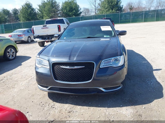 44660962 :رقم المزاد ، 2C3CCAAG9FH766713 vin ، 2015 Chrysler 300 Limited مزاد بيع