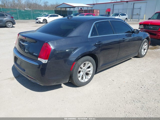 44660962 :رقم المزاد ، 2C3CCAAG9FH766713 vin ، 2015 Chrysler 300 Limited مزاد بيع