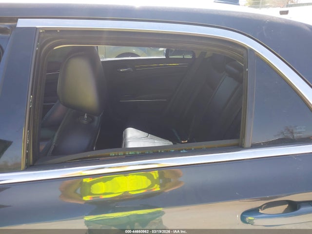 44660962 :رقم المزاد ، 2C3CCAAG9FH766713 vin ، 2015 Chrysler 300 Limited مزاد بيع