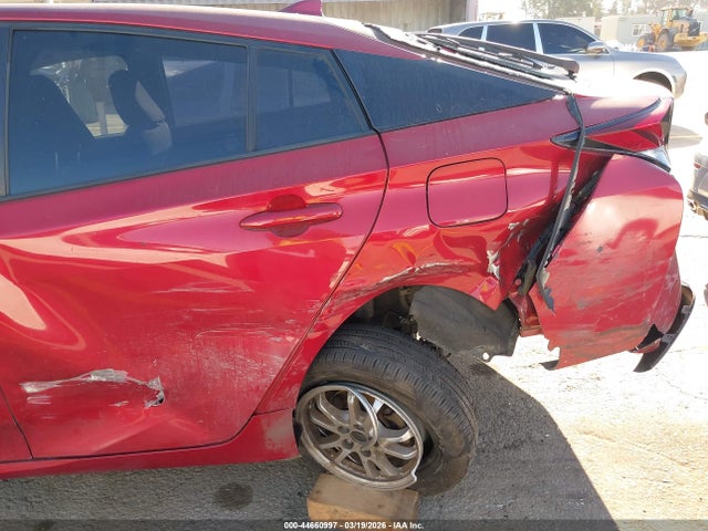 2017 TOYOTA PRIUS JTDKBRFUXH3544971 Photo 5