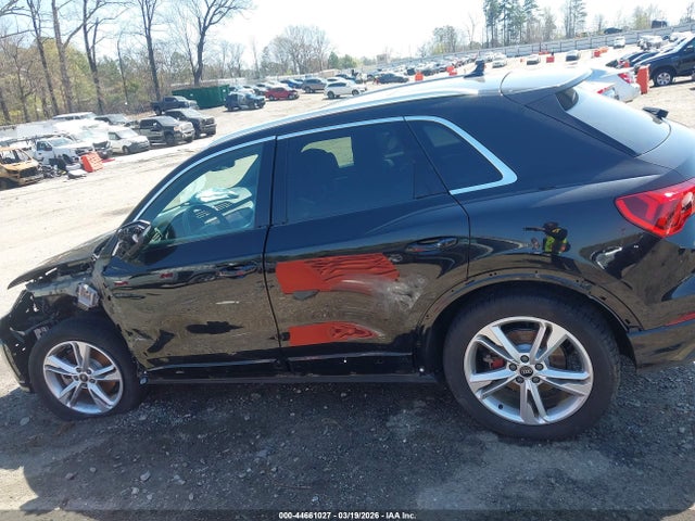44661027 :رقم المزاد ، WA1DECF31M1068775 vin ، 2021 Audi Q3 Premium 45 Tfsi S Line Quattro Tiptronic مزاد بيع