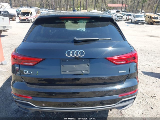 44661027 :رقم المزاد ، WA1DECF31M1068775 vin ، 2021 Audi Q3 Premium 45 Tfsi S Line Quattro Tiptronic مزاد بيع