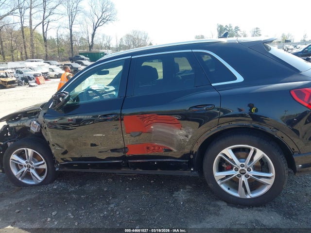 44661027 :رقم المزاد ، WA1DECF31M1068775 vin ، 2021 Audi Q3 Premium 45 Tfsi S Line Quattro Tiptronic مزاد بيع