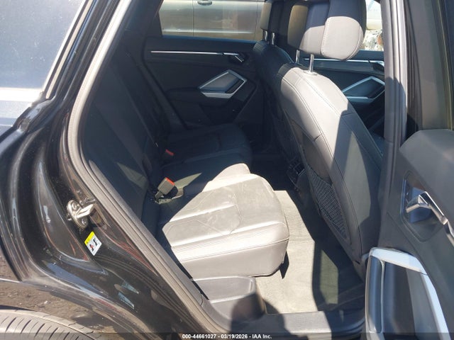 44661027 :رقم المزاد ، WA1DECF31M1068775 vin ، 2021 Audi Q3 Premium 45 Tfsi S Line Quattro Tiptronic مزاد بيع