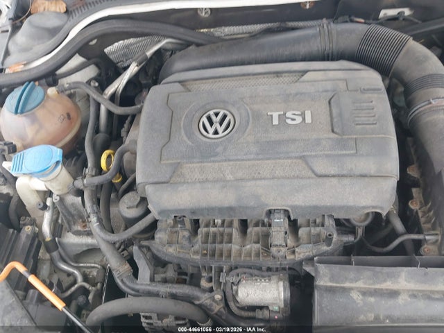 2014 Volkswagen Jetta 1.8t Se მანქანა იყიდება აუქციონზე, vin: 3VWD17AJ2EM202127, აუქციონის ნომერი: 44661056
