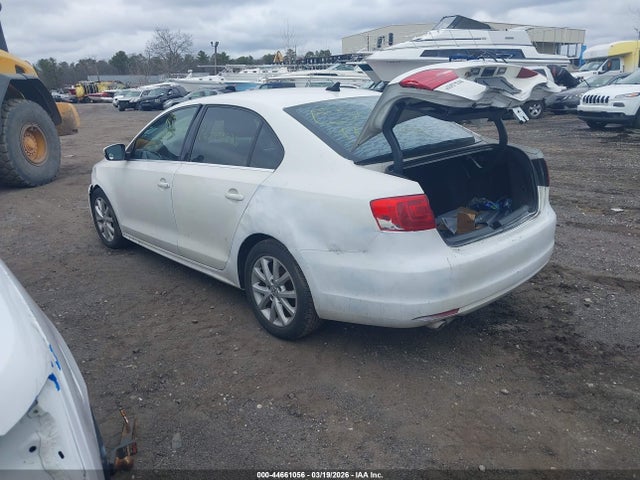 2014 Volkswagen Jetta 1.8t Se მანქანა იყიდება აუქციონზე, vin: 3VWD17AJ2EM202127, აუქციონის ნომერი: 44661056