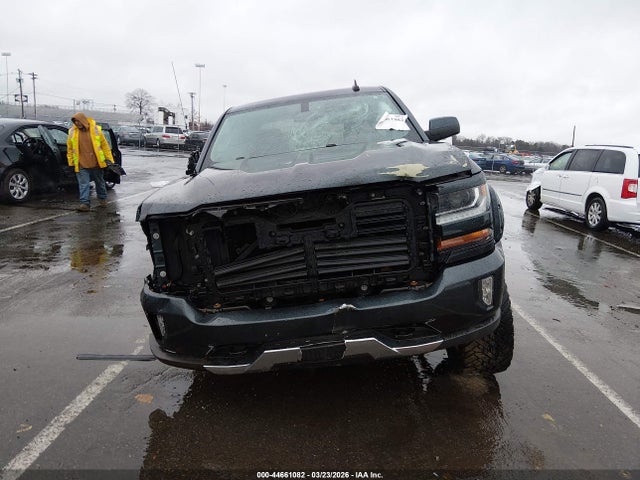 2017 Chevrolet Silverado 1500 2lt მანქანა იყიდება აუქციონზე, vin: 3GCUKREC7HG240902, აუქციონის ნომერი: 44661082